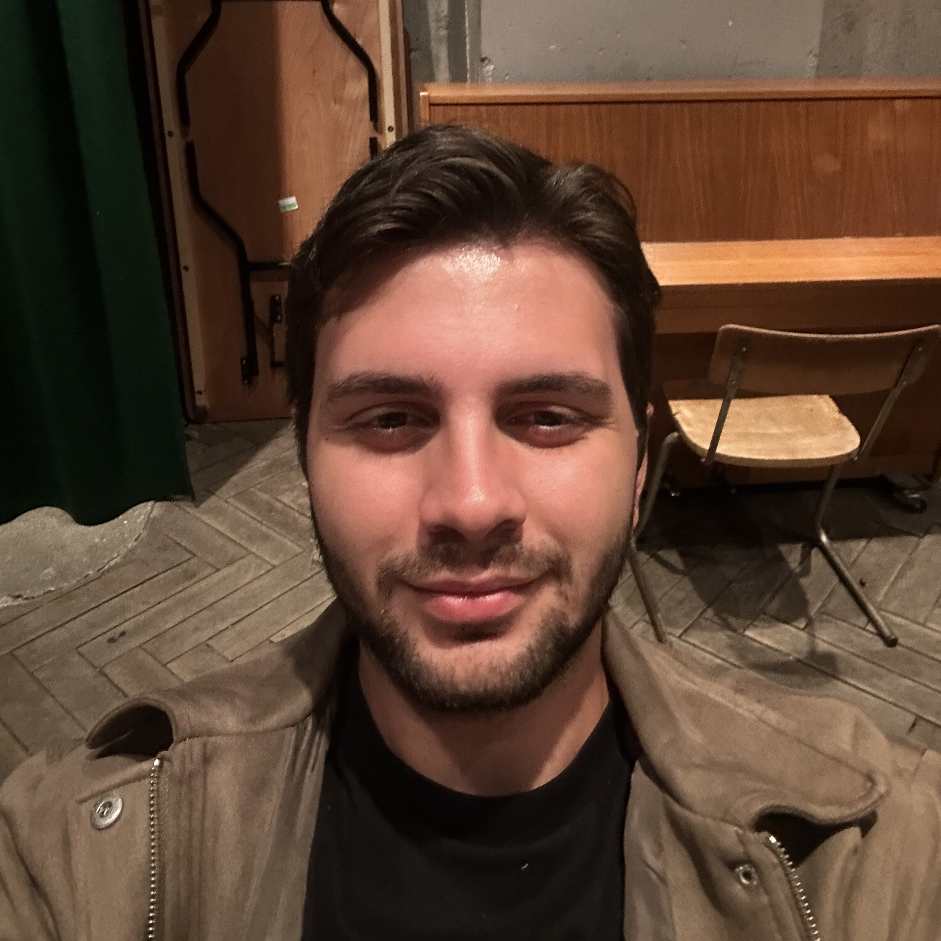 Profile picture of Yiğit